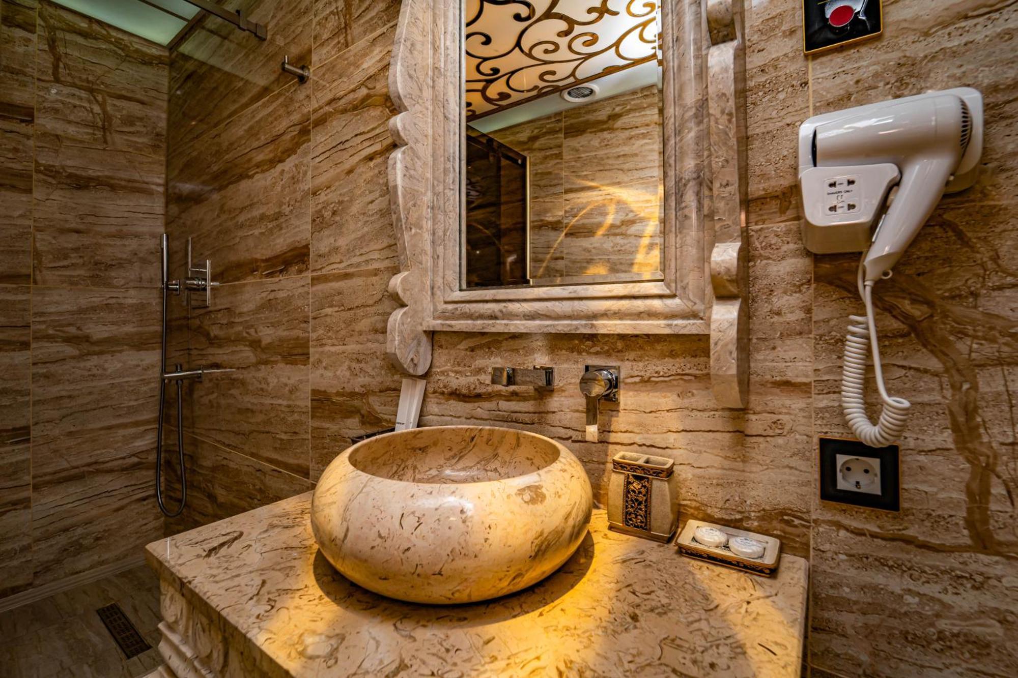 Hotel Aqua Liberty Tbilisi Luaran gambar